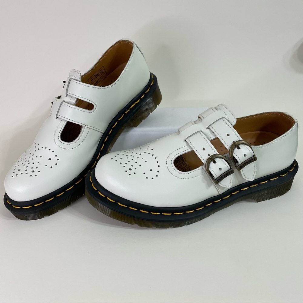 *SOLD* Dr. Martens Smooth Leather Mary Jane Shoes